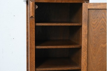 中古　美品　希少な廃番品!　菱形装飾と美しい木目が印象的なサイドキャビネット　(R-087348)