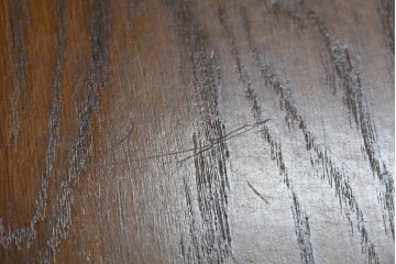 中古　美品　希少な廃番品!　菱形装飾と美しい木目が印象的なサイドキャビネット　(R-087348)