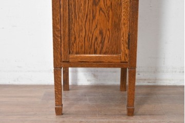 中古　美品　希少な廃番品!　菱形装飾と美しい木目が印象的なサイドキャビネット　(R-087348)