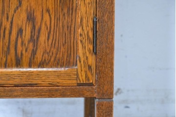 中古　美品　希少な廃番品!　菱形装飾と美しい木目が印象的なサイドキャビネット　(R-087348)