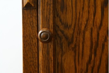 中古　美品　希少な廃番品!　三越家具　COUNTRY HOUSE(カントリーハウス)　Brugge(ブルージュ)　菱形装飾と美しい木目が印象的なサイドキャビネット　(R-087348)
