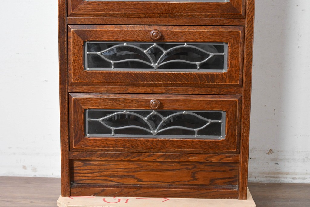 中古　美品　希少な廃番品!　ステンドグラスが目を引く5段チェスト　(R-087349)