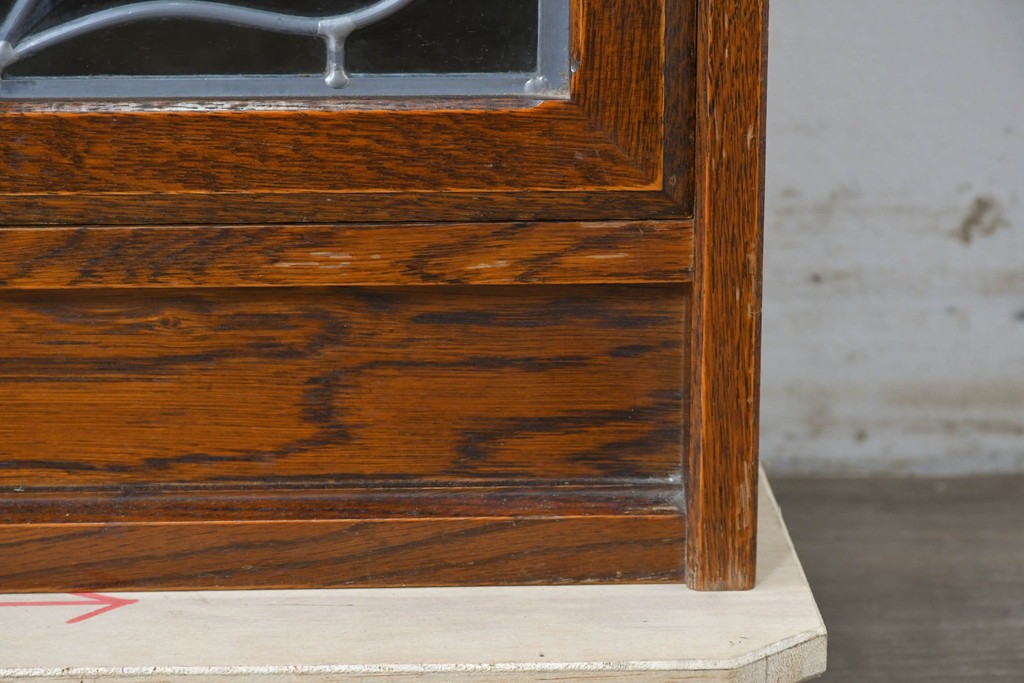 中古　美品　希少な廃番品!　ステンドグラスが目を引く5段チェスト　(R-087349)