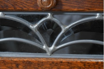 中古　美品　希少な廃番品!　ステンドグラスが目を引く5段チェスト　(R-087349)