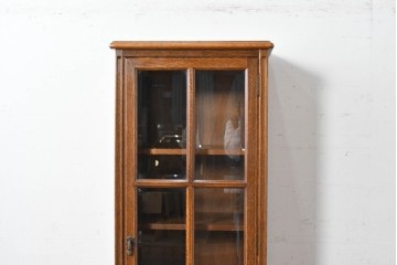 中古　美品　希少な廃番品!　すっきりとした縦型フォルムのガラス扉キャビネット　(R-087350)