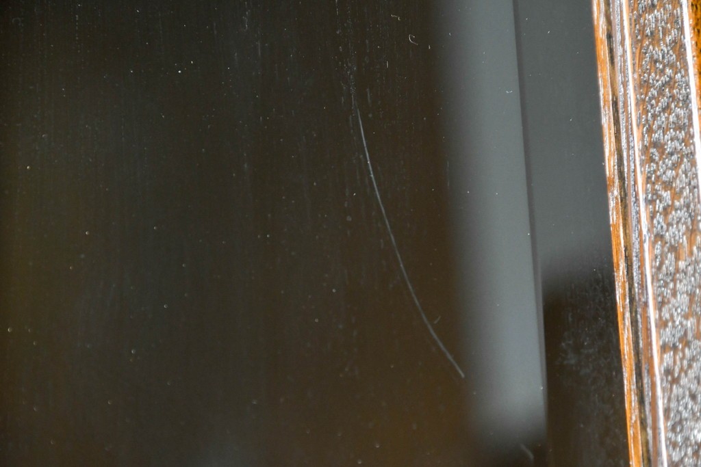 中古　美品　希少な廃番品!　すっきりとした縦型フォルムのガラス扉キャビネット　(R-087350)