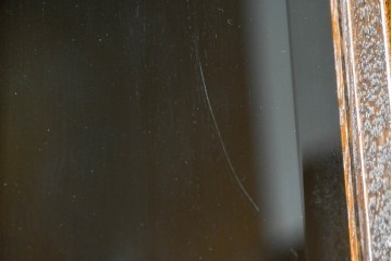 中古　美品　希少な廃番品!　すっきりとした縦型フォルムのガラス扉キャビネット　(R-087350)