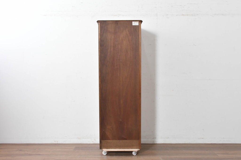 中古　美品　希少な廃番品!　すっきりとした縦型フォルムのガラス扉キャビネット　(R-087350)