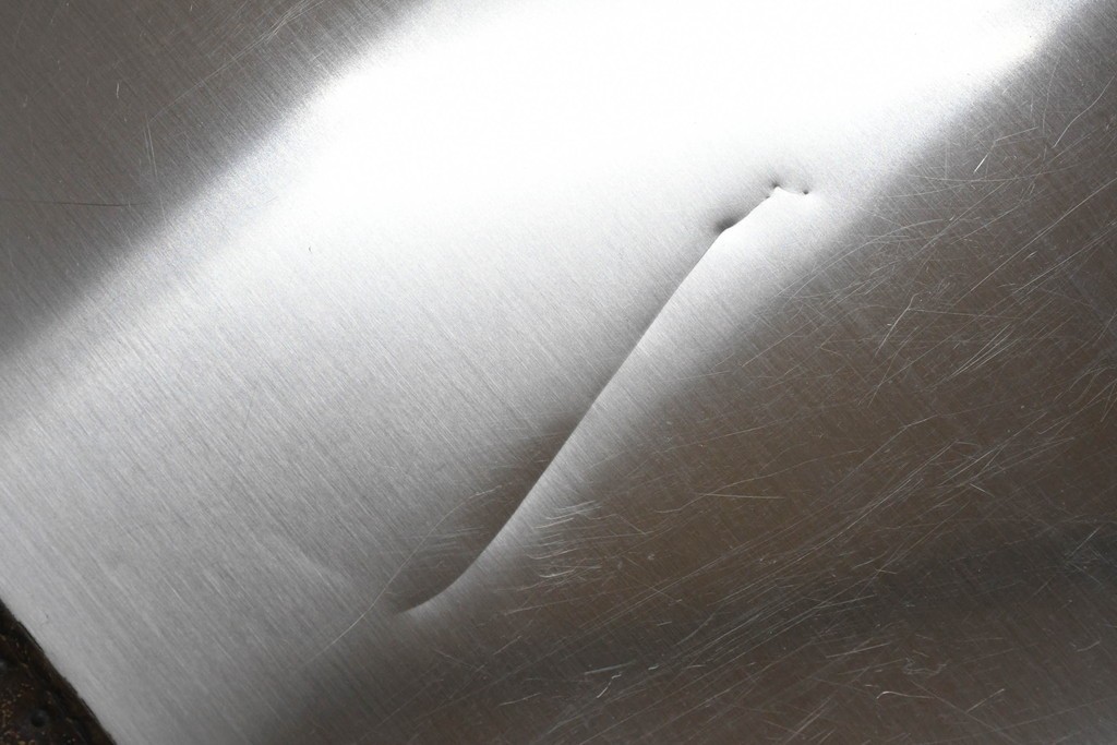 中古　美品　HALO(ハロ)　STONYHURST ENTERTAINMENT UNIT BRUSHED STEEL(ストニーハースト エンターテインメント ユニット ブラッシュドスチール)　鋲打ち×メタルの無骨なデザインが際立つ テレビボード　定価約31万円　(R-087351)