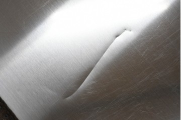 中古　美品　HALO(ハロ)　STONYHURST ENTERTAINMENT UNIT BRUSHED STEEL(ストニーハースト エンターテインメント ユニット ブラッシュドスチール)　鋲打ち×メタルの無骨なデザインが際立つ テレビボード　定価約31万円　(R-087351)