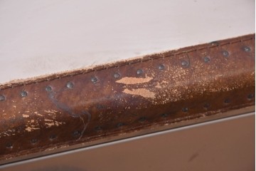 中古　美品　HALO(ハロ)　STONYHURST ENTERTAINMENT UNIT BRUSHED STEEL(ストニーハースト エンターテインメント ユニット ブラッシュドスチール)　鋲打ち×メタルの無骨なデザインが際立つ テレビボード　定価約31万円　(R-087351)