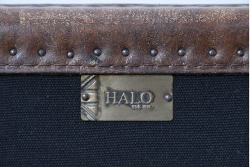 中古　美品　HALO(ハロ)　STONYHURST ENTERTAINMENT UNIT BRUSHED STEEL(ストニーハースト エンターテインメント ユニット ブラッシュドスチール)　鋲打ち×メタルの無骨なデザインが際立つ テレビボード　定価約31万円　(R-087351)