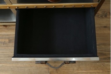 中古　美品　HALO(ハロ)　STONYHURST ENTERTAINMENT UNIT BRUSHED STEEL(ストニーハースト エンターテインメント ユニット ブラッシュドスチール)　鋲打ち×メタルの無骨なデザインが際立つ テレビボード　定価約31万円　(R-087351)