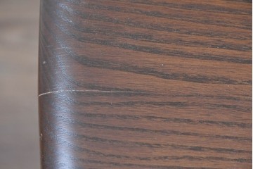 中古　美品　イギリス　ERCOL(アーコール)　Old Colonial(オールドコロニアル)シリーズ　エルム材の美しい木目が魅力のネストテーブル　(R-087352)