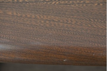 中古　美品　イギリス　ERCOL(アーコール)　Old Colonial(オールドコロニアル)シリーズ　エルム材の美しい木目が魅力のネストテーブル　(R-087352)