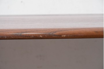 中古　美品　イギリス　ERCOL(アーコール)　Old Colonial(オールドコロニアル)シリーズ　エルム材の美しい木目が魅力のネストテーブル　(R-087352)