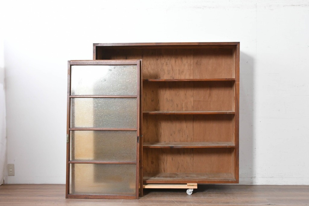 和製アンティーク　やわらかな透け感が魅力の結霜ガラス戸棚　(R-087353)