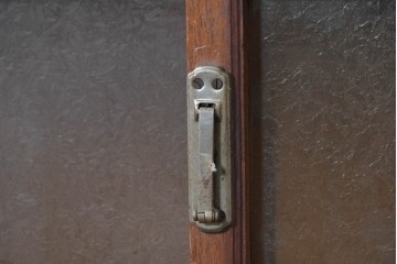 和製アンティーク　やわらかな透け感が魅力の結霜ガラス戸棚　(R-087353)