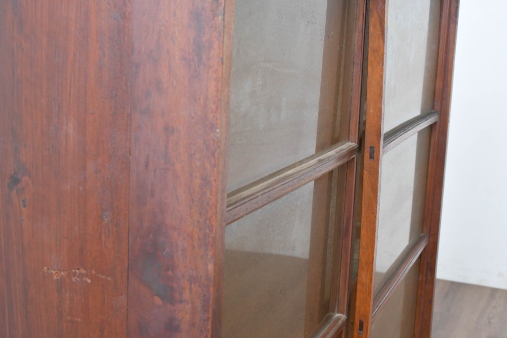 和製アンティーク　やわらかな透け感が魅力の結霜ガラス戸棚　(R-087353)