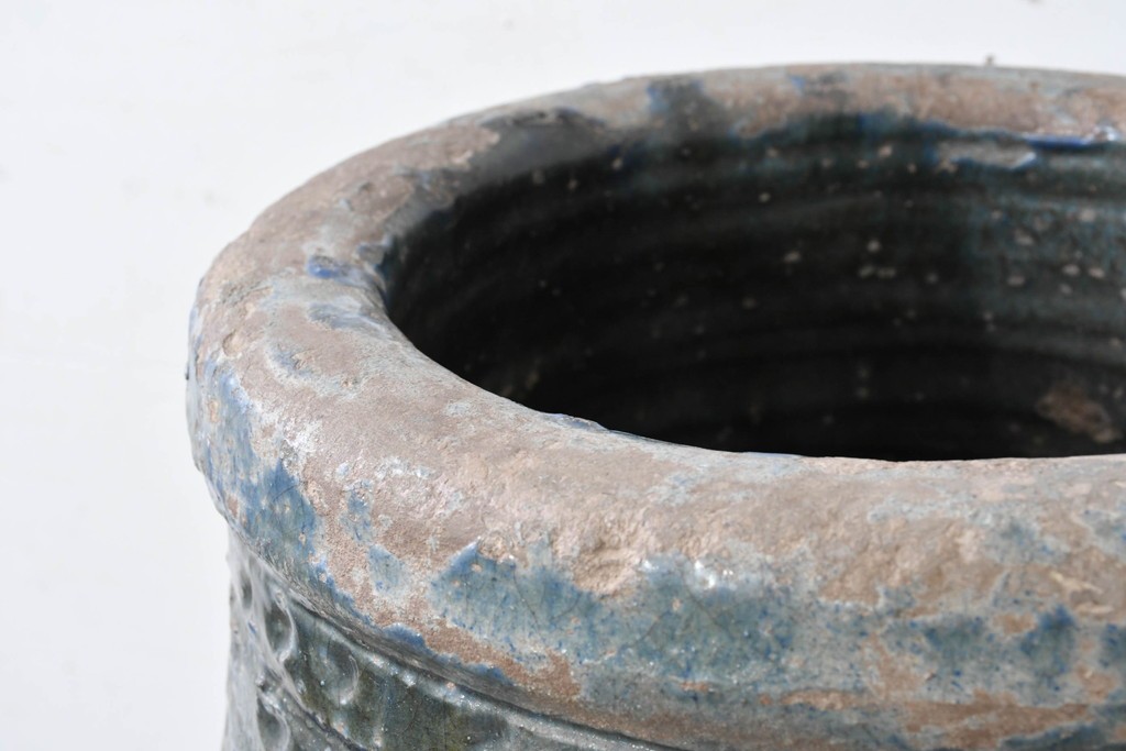 中国アンティーク　古玩　緑釉の色合いと質感が味わい深い大きな壺　(R-087354)