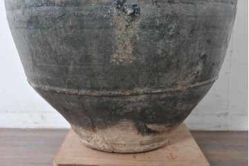 中国アンティーク　古玩　緑釉の色合いと質感が味わい深い大きな壺　(R-087354)