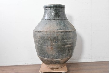 中国アンティーク　古玩　緑釉の色合いと質感が味わい深い大きな壺　(R-087354)
