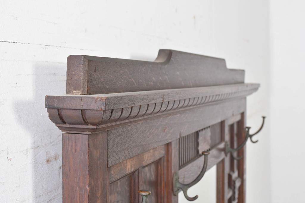 和製アンティーク　上手物!　楢(ナラ)材　彫刻が際立つ古い洋館のホールスタンド　(R-087357)