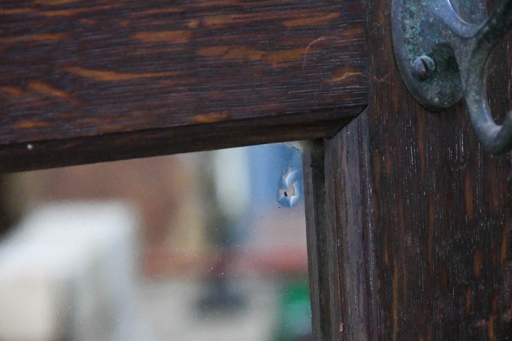 和製アンティーク　上手物!　楢(ナラ)材　彫刻が際立つ古い洋館のホールスタンド　(R-087357)