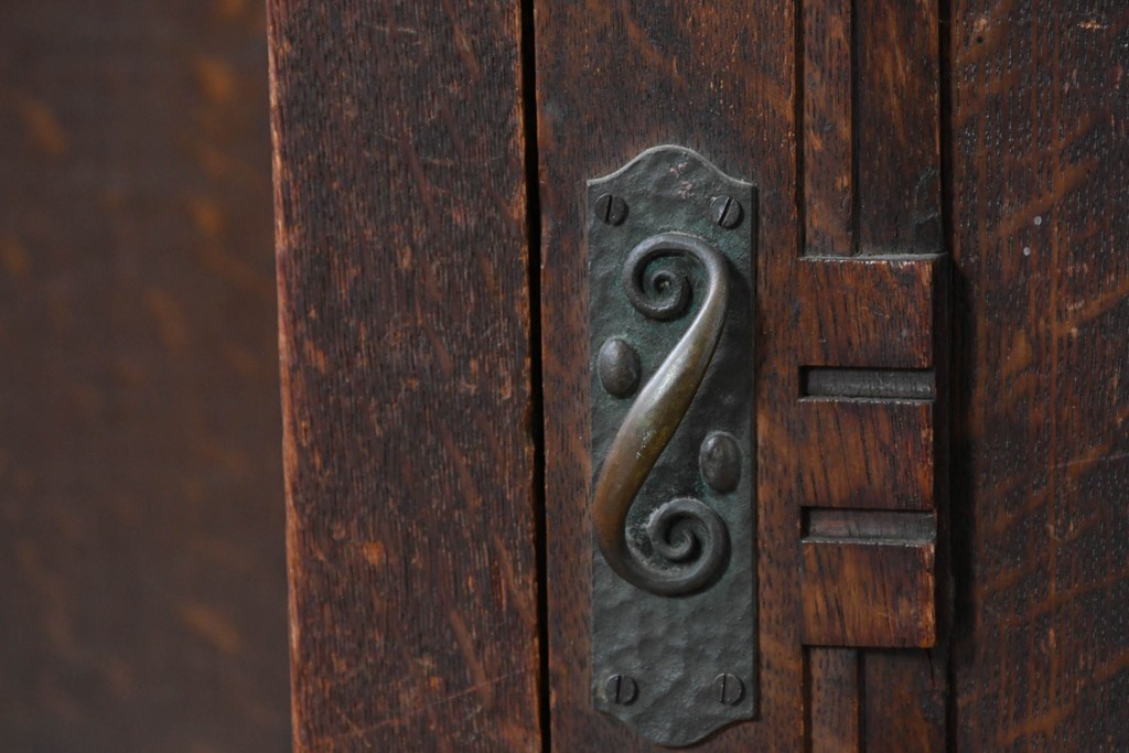 和製アンティーク　上手物!　楢(ナラ)材　彫刻が際立つ古い洋館のホールスタンド　(R-087357)