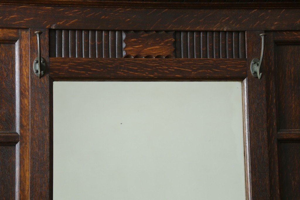 和製アンティーク　上手物!　楢(ナラ)材　彫刻が際立つ古い洋館のホールスタンド　(R-087357)