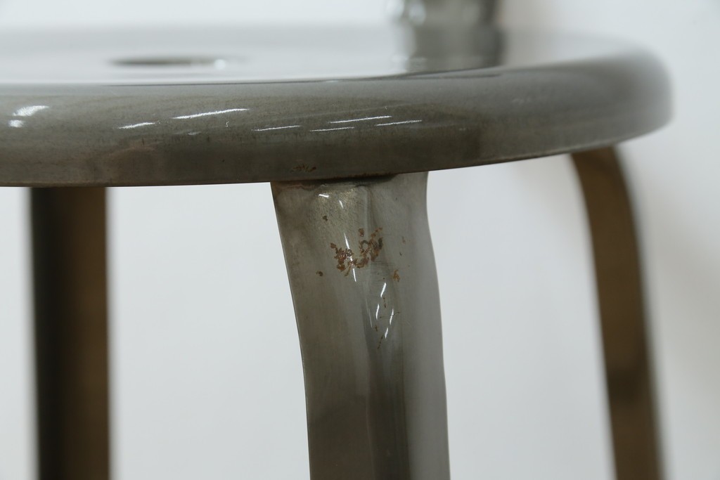 中古　美品　フランス　オールスチール製　Whale Tail(ホエールテイル・チェア)　工業用チェアの名作!　Nicolle Chair(ニコルチェア)　定価約6万円　(R-087359)