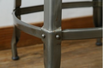 中古　美品　フランス　オールスチール製　Whale Tail(ホエールテイル・チェア)　工業用チェアの名作!　Nicolle Chair(ニコルチェア)　定価約6万円　(R-087359)