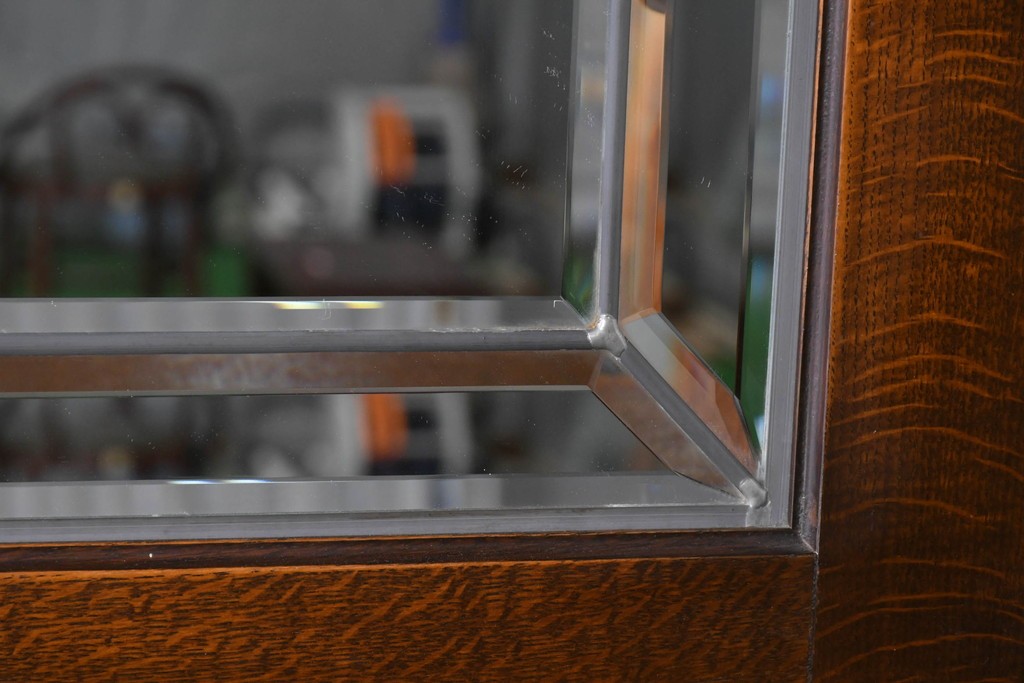 中古　美品　希少な廃番品　三越家具(現カントリーハウス)　Brugge(ブルージュ)　優美な装飾のミラー付きキャビネット　(R-087360)