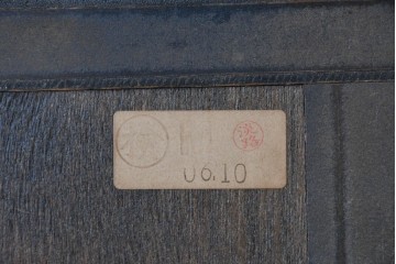 中古　美品　希少な廃番品　三越家具(現カントリーハウス)　Brugge(ブルージュ)　優美な装飾のミラー付きキャビネット　(R-087360)