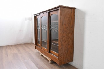 中古　希少な廃番品　三越家具(現カントリーハウス)　Brugge(ブルージュ)　ステンドグラス入り扉のサイドボード　(R-087361)