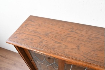 中古　希少な廃番品　三越家具(現カントリーハウス)　Brugge(ブルージュ)　ステンドグラス入り扉のサイドボード　(R-087361)