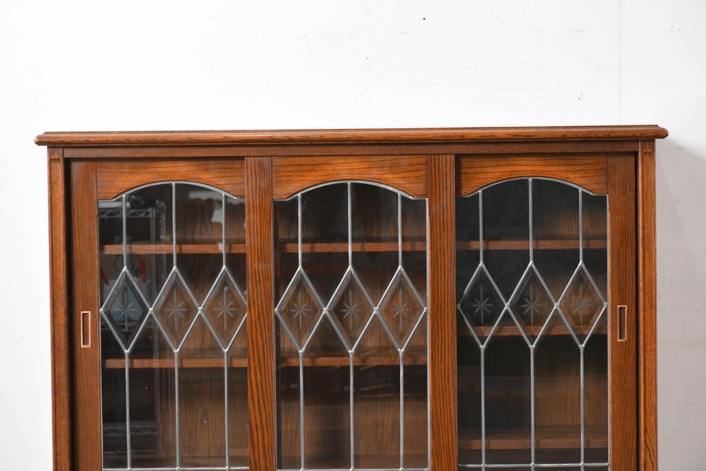 中古　希少な廃番品　三越家具(現カントリーハウス)　Brugge(ブルージュ)　ステンドグラス入り扉のサイドボード　(R-087361)