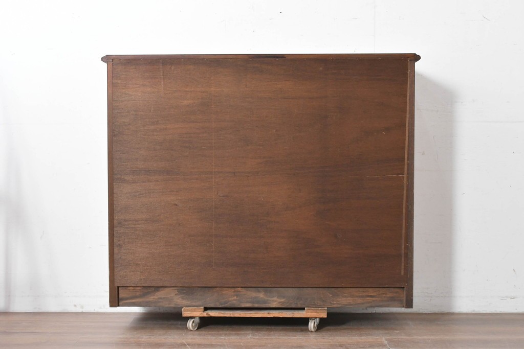 中古　希少な廃番品　三越家具(現カントリーハウス)　Brugge(ブルージュ)　ステンドグラス入り扉のサイドボード　(R-087361)