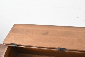 ベルギーヴィンテージ　オーク材　彫刻が印象的なブランケットボックス　(R-087362)