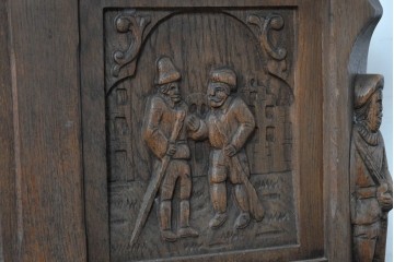 ベルギーヴィンテージ　オーク材　彫刻が印象的なブランケットボックス　(R-087362)