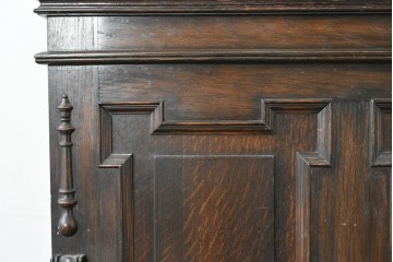 イギリスアンティーク　オーク材　クラシカルで重厚感のある収納付きモンクスベンチ　(R-087363)