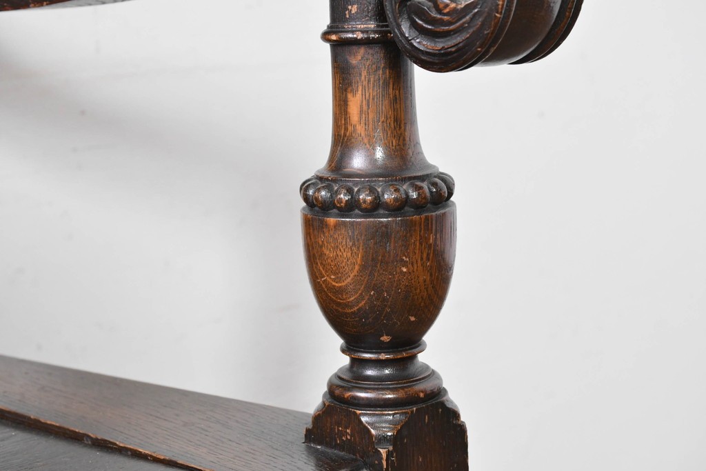 イギリスアンティーク　オーク材　クラシカルで重厚感のある収納付きモンクスベンチ　(R-087363)