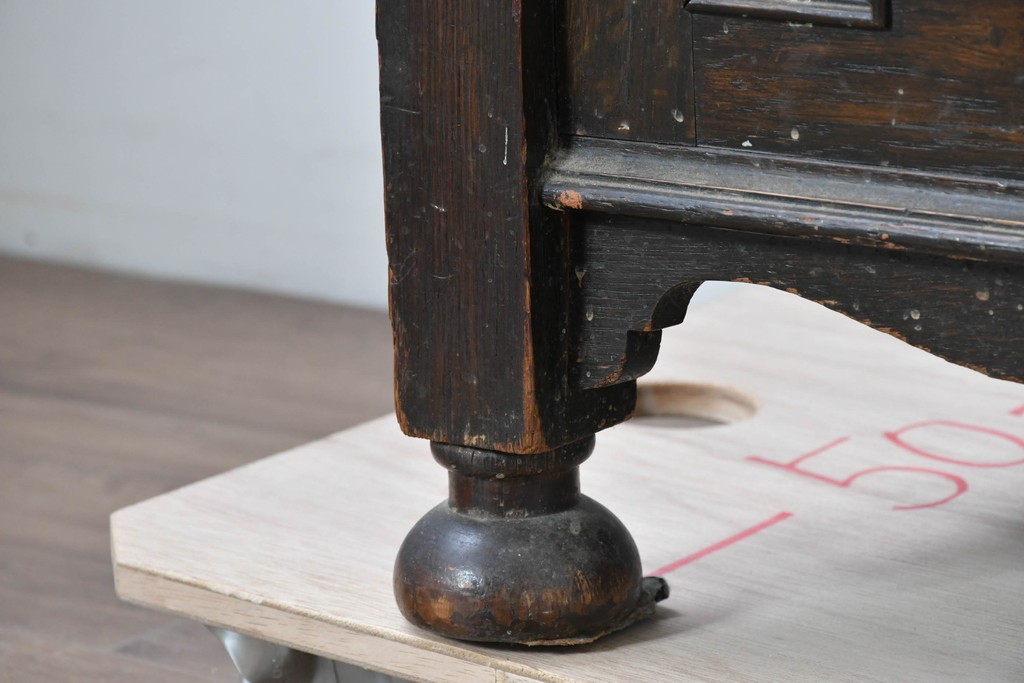 イギリスアンティーク　オーク材　クラシカルで重厚感のある収納付きモンクスベンチ　(R-087363)