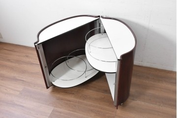 イタリアアンティーク　Tecno(テクノ)社　Eugenio Gerli(エウジェニオ・ジェルリ)デザイン　「Jamaica」　B106　ユニークなフォルムのバーキャビネット　(R-087365)