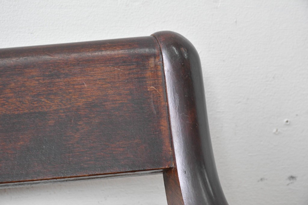 中古　美品　松本民芸家具　ラッシ座(ガマ座)がお洒落な#77型曲肘付きイス2脚セット　定価(2脚合計)約56万円　(R-087368)