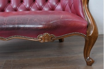 中古　スペイン　VARO,S.A. VALENTI(バロッサバレンティ)　本革　クラシカルなデザインの二人掛けソファ　(R-087369)