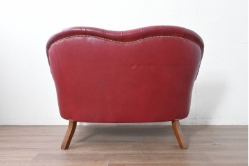 中古　スペイン　VARO,S.A. VALENTI(バロッサバレンティ)　本革　クラシカルなデザインの二人掛けソファ　(R-087369)