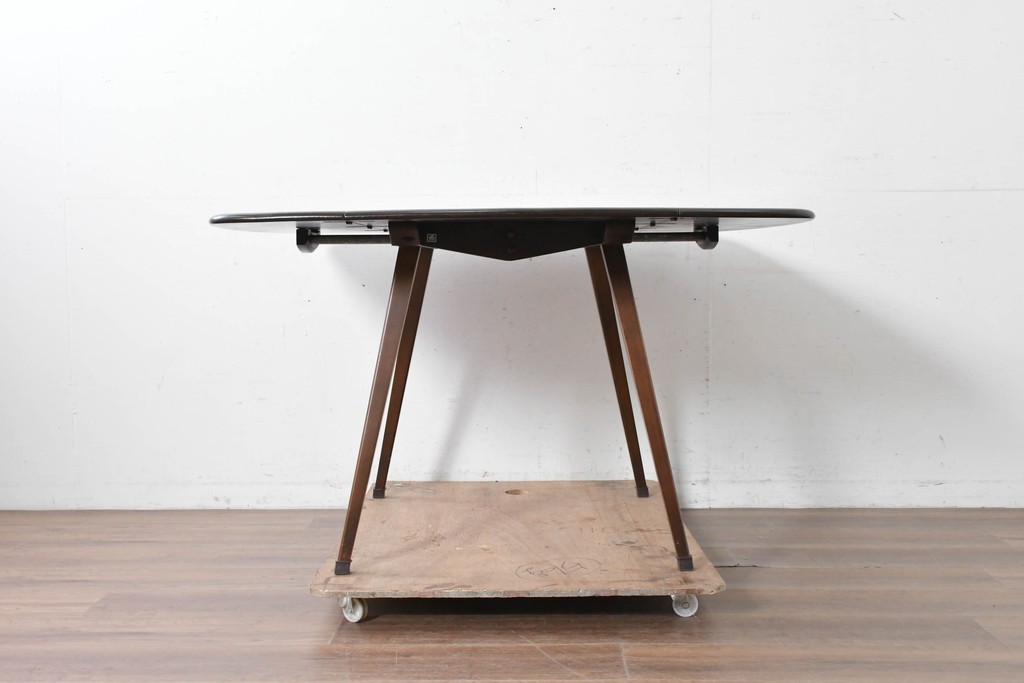 中古　美品　ERCOL(アーコール)　希少なスクエアモデルのドロップリーフテーブル　(R-087370)