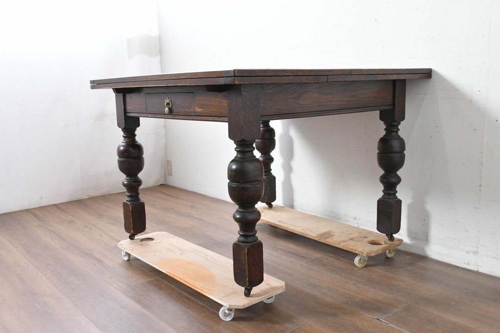 イギリスアンティーク　オーク材　大振りサイズのドローリーフテーブル　(R-087371)