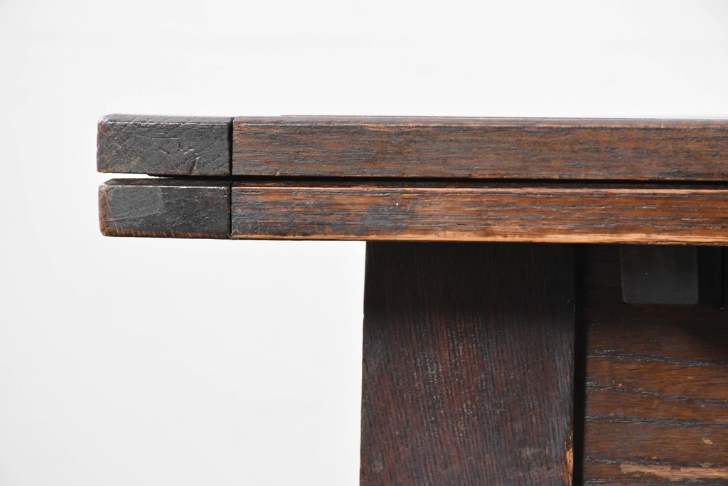 イギリスアンティーク　オーク材　大振りサイズのドローリーフテーブル　(R-087371)